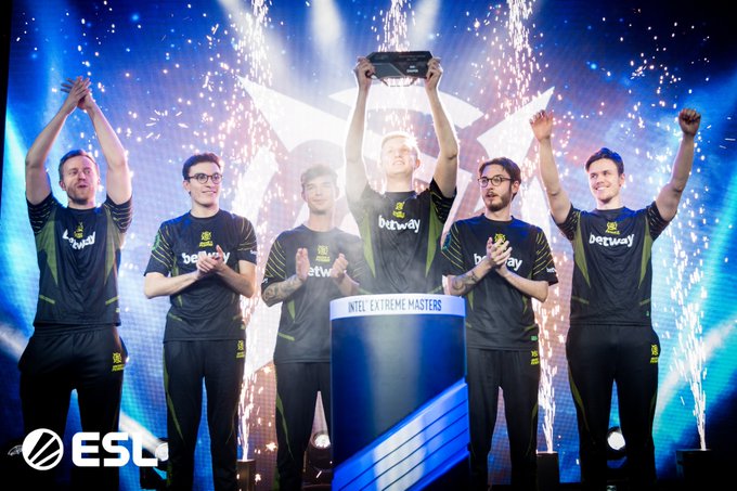 建设完备的 建设完备的