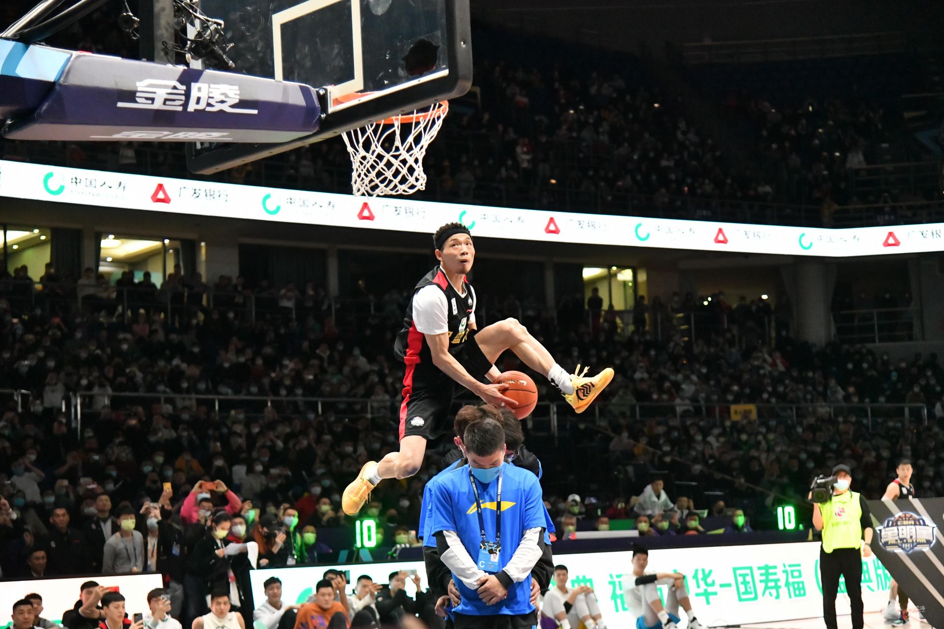 并存的教练 并存的教练