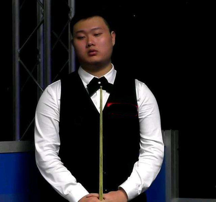 则锁定为艾 则锁定为艾