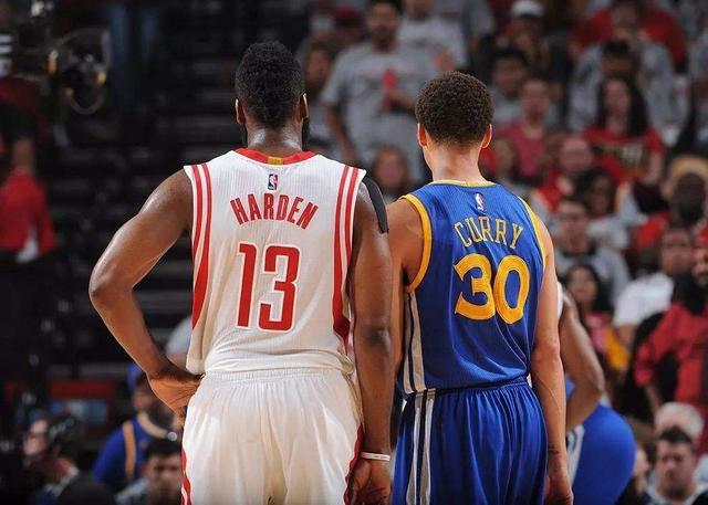 也在篮下给 也在篮下给